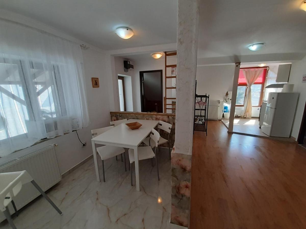 Casa Olguta Apartment Синая Екстериор снимка